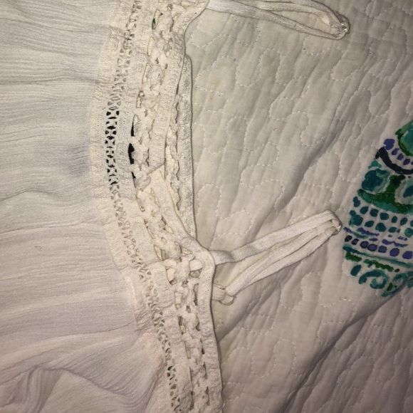 off the shoulder white lace shirt - Picture 2 of 3